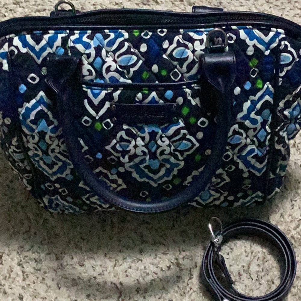 Vera Bradley Ink Blue Tote 15 x 10.5